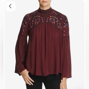 Parker - Burgundy Peasant Blouse w/ Floral Design size XS